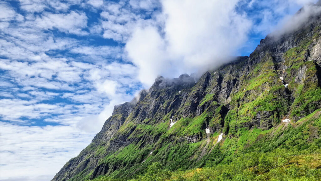 Several transmissions were beamed to this ship by